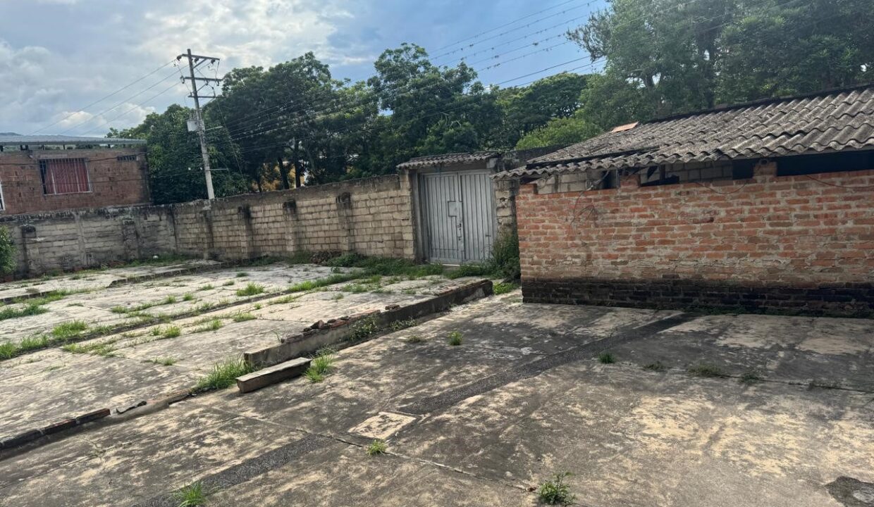 f9e0ba7f-0ada-4153-8e2d-d47fd80d21b0