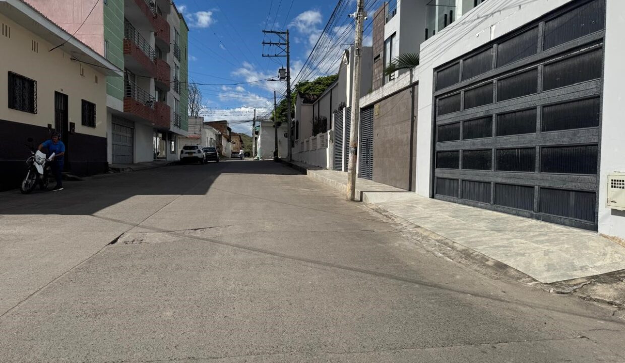 e19f7f6c-5f59-4286-8de3-3ac38b444323