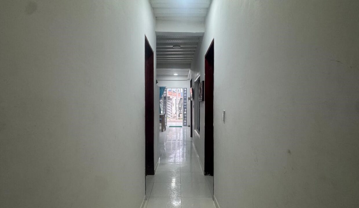 9a9f125e-1a85-4776-8f72-fe29b60d1f8d